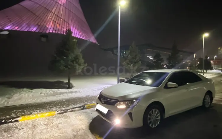 Toyota Camry 2015 года за 11 850 000 тг. в Астана