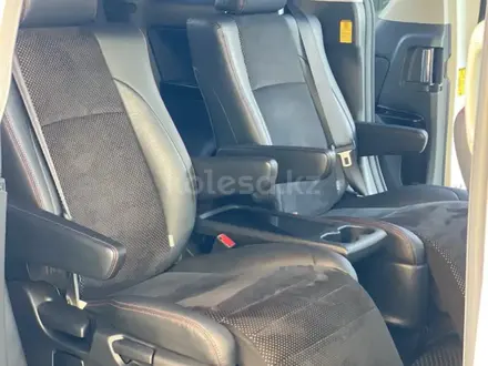 Toyota Vellfire 2014 года за 6 900 000 тг. в Актобе – фото 2