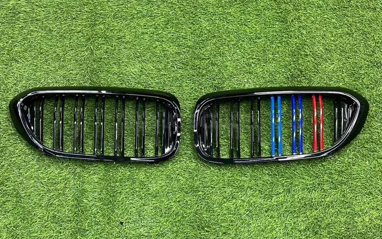 РЕШЕТКА РАДИАТОРА НА BMW G30 ДОРЕСТ за 25 000 тг. в Астана