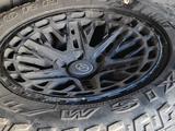 Комплект диски с резиной грязевые за 700 000 тг. в Алматы