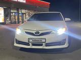 Toyota Camry 2014 года за 7 700 000 тг. в Уральск – фото 2