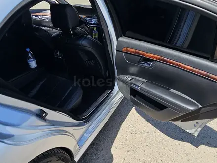 Mercedes-Benz S 500 2006 года за 8 000 000 тг. в Алматы – фото 12