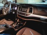 Toyota Highlander 2017 года за 14 500 000 тг. в Павлодар – фото 3