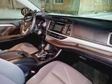 Toyota Highlander 2017 года за 14 500 000 тг. в Павлодар – фото 5