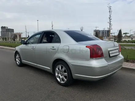 Toyota Avensis 2004 года за 4 000 000 тг. в Астана – фото 4