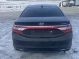 Hyundai Grandeur 2015 года за 5 500 000 тг. в Усть-Каменогорск – фото 2