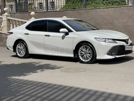 Toyota Camry 2019 года за 14 200 000 тг. в Караганда – фото 9