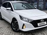 Hyundai i20 2023 года за 7 790 000 тг. в Алматы