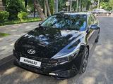 Hyundai Elantra 2022 года за 11 000 000 тг. в Алматы