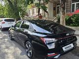 Hyundai Elantra 2022 года за 11 000 000 тг. в Алматы – фото 4