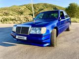 Mercedes-Benz E 320 1993 годаfor3 300 000 тг. в Алматы