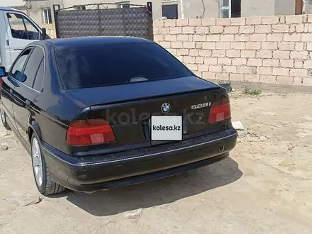 BMW 528 1998 года за 2 500 000 тг. в Актау