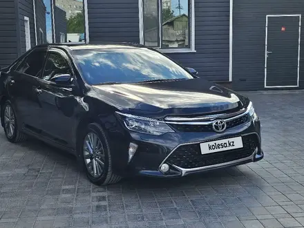 Toyota Camry 2017 года за 13 800 000 тг. в Павлодар – фото 4