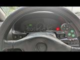 Mazda MX-3 1992 года за 1 050 000 тг. в Уральск – фото 3