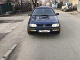 Volkswagen Golf 1994 годаүшін1 500 000 тг. в Алматы