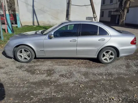 Mercedes-Benz E 200 2004 года за 4 900 000 тг. в Тараз – фото 4