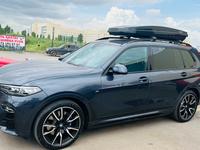 BMW X7 2020 года за 45 000 000 тг. в Астана