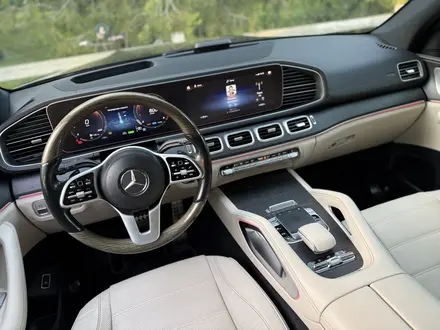 Mercedes-Benz GLS 580 2021 года за 55 000 000 тг. в Алматы – фото 10