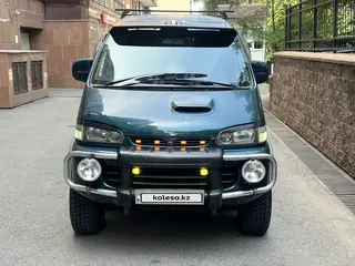 Mitsubishi Delica