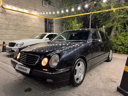 Mercedes-Benz E 320 1999 года за 6 100 000 тг. в Шымкент