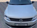 Volkswagen Jetta 2014 годаүшін5 500 000 тг. в Актау