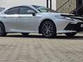 Toyota Camry 2022 года за 17 200 000 тг. в Алматы