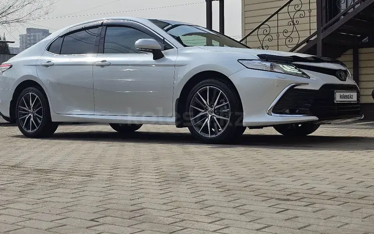 Toyota Camry 2022 годаүшін17 200 000 тг. в Алматы