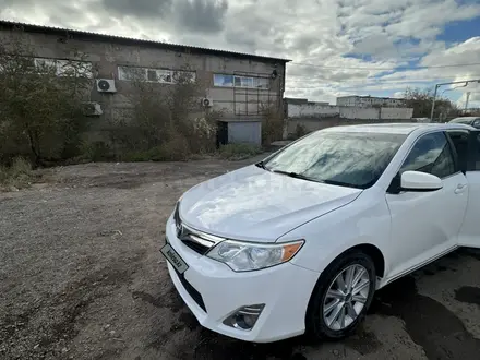 Toyota Camry 2014 года за 7 600 000 тг. в Караганда – фото 4