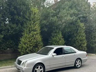 Mercedes-Benz E 430