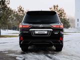 Lexus LX 570 2017 года за 44 000 000 тг. в Астана – фото 3