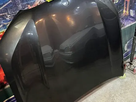 Капот BMW X5 F15 2015 — 2018 за 650 000 тг. в Астана