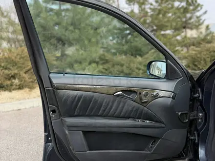 Mercedes-Benz E 320 2003 года за 6 900 000 тг. в Алматы – фото 24