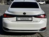 Lexus ES 250 2019 годаүшін20 000 000 тг. в Атырау – фото 2