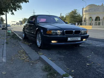 BMW 740 1999 года за 6 500 000 тг. в Шымкент – фото 8