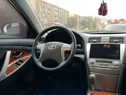Toyota Camry 2011 года за 7 850 000 тг. в Шымкент – фото 8