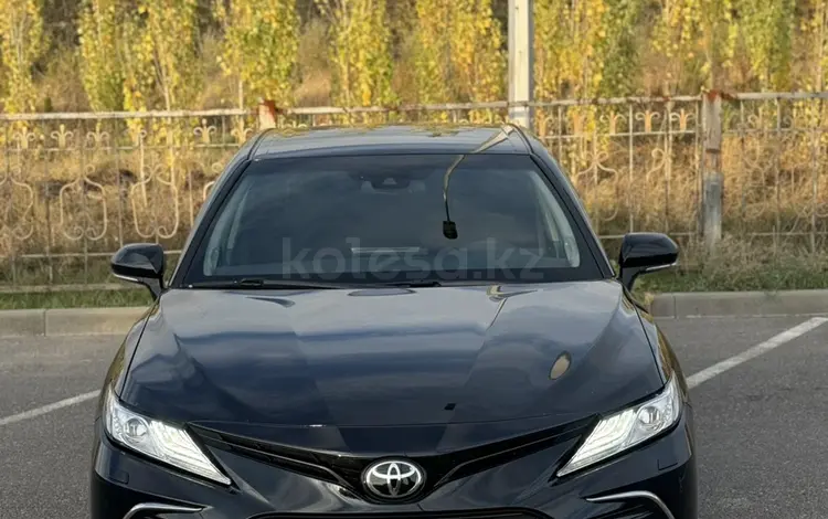 Toyota Camry 2021 года за 16 900 000 тг. в Шымкент