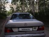 Mercedes-Benz E 200 1992 года за 900 000 тг. в Петропавловск – фото 2