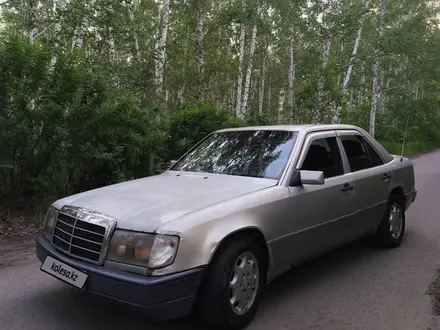 Mercedes-Benz E 200 1992 годаүшін900 000 тг. в Петропавловск – фото 3