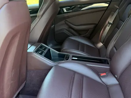 Porsche Panamera 2018 года за 40 000 000 тг. в Алматы – фото 4