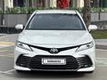 Toyota Camry 2021 года за 17 500 000 тг. в Шымкент