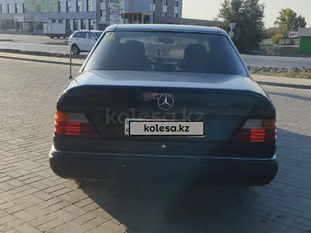 Mercedes-Benz E 230 1989 года за 2 300 000 тг. в Актобе – фото 9