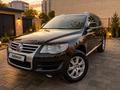 Volkswagen Touareg 2008 года за 7 100 000 тг. в Караганда – фото 2