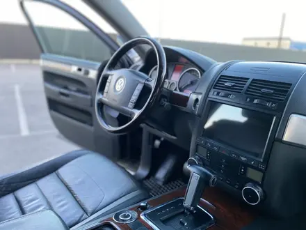Volkswagen Touareg 2008 года за 7 100 000 тг. в Караганда – фото 15