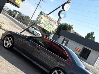 BMW 528