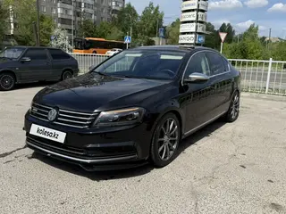 Volkswagen Passat, 2011
