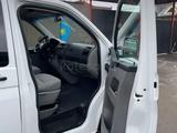 Volkswagen Transporter 2005 года за 4 900 000 тг. в Каратау – фото 4