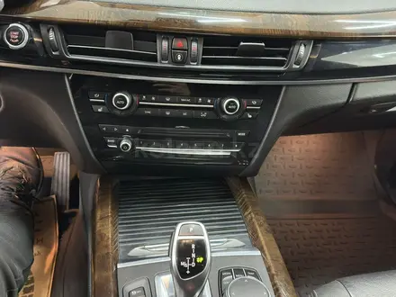 BMW X5 2017 года за 17 600 000 тг. в Шымкент – фото 11