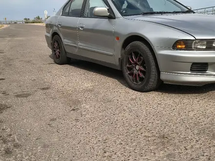 Mitsubishi Galant 1997 года за 1 300 000 тг. в Алматы – фото 2