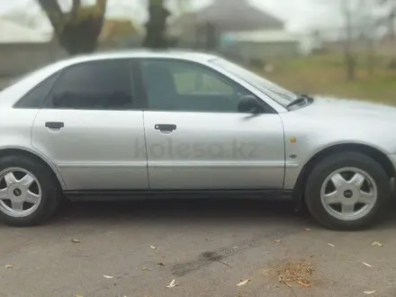 Audi A4 1996 года за 1 800 000 тг. в Тараз – фото 3