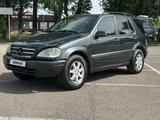 Mercedes-Benz ML 270 2001 года за 2 500 000 тг. в Алматы